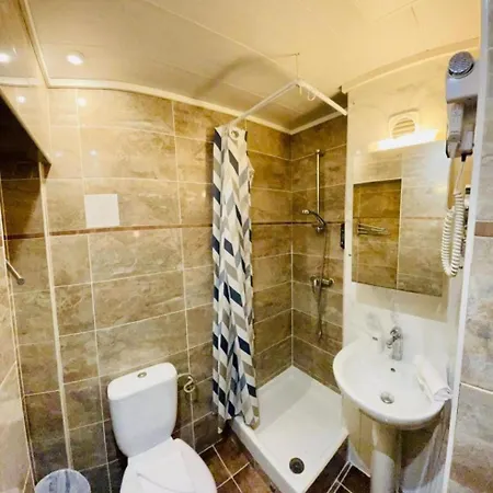 Hotel Hipotel Gambetta Republique Paryż
