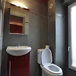西波特巴黎甘贝塔共和酒店 2*