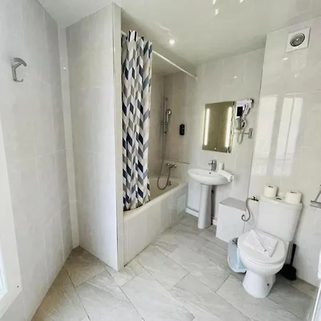 Отель Hipotel Gambetta Republique