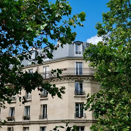 Hipotel Gambetta Republique פריז