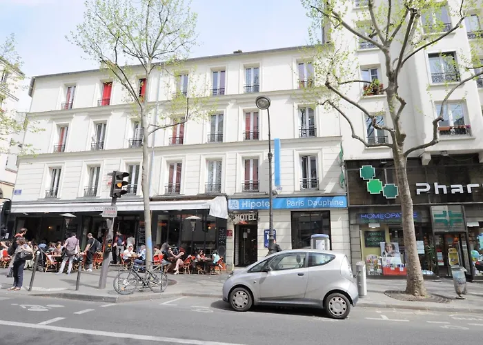 Hotel Hipotel Gambetta Republique Paris