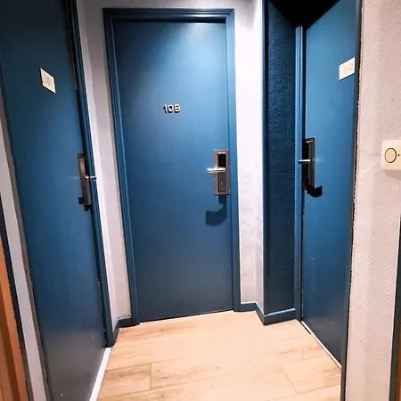 Hotel Hipotel Gambetta Republique Paris