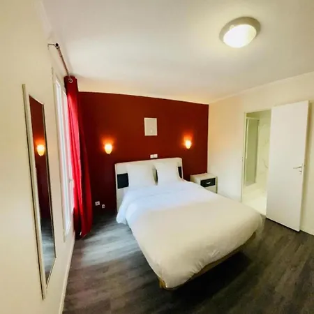 Hipotel Gambetta Republique 2*